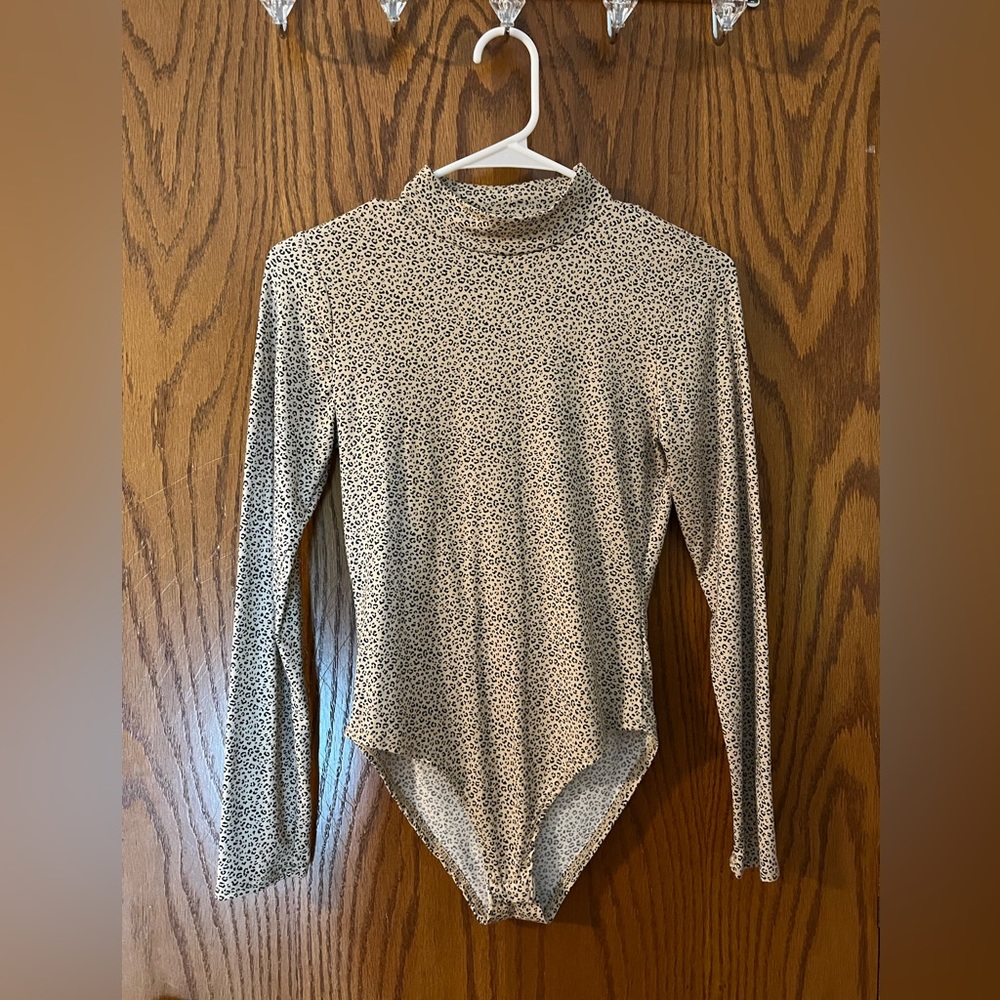 Cheetah Print Long Sleeve Bodysuit